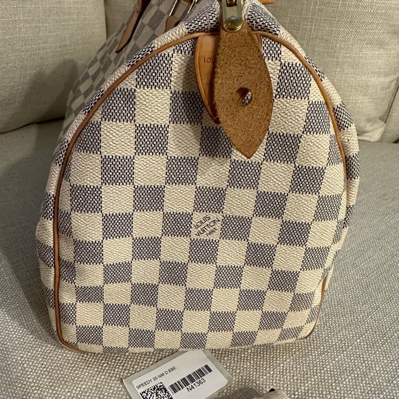 Authentic Louis Vuitton Damier Azur Speedy 35 - Picture 2 of 11